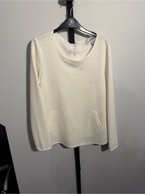 NWT Joseph Ribkoff size 8 Textured Ivory Long Sleeve Top
